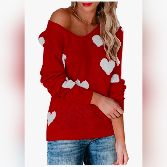 Red Heart Pattern Sweater - Picture 1 of 2